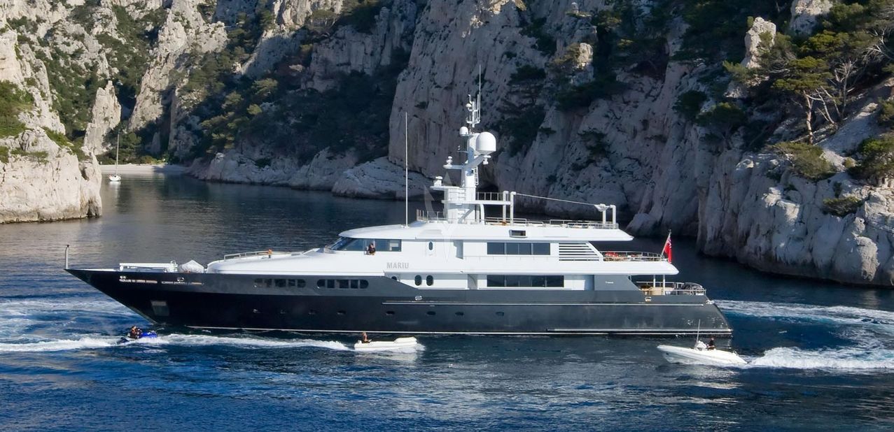 Mariu Charter Yacht