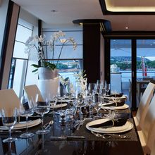 Megan Yacht Dining Table