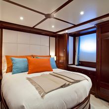 Bunty Yacht 