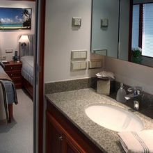 Nurja Yacht Twin Stateroom Head