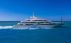 Mimtee yacht charter 
