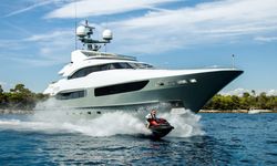 Legenda yacht charter 