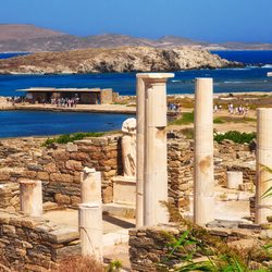 Delos (Dhílos) Photo 2