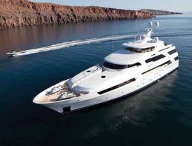 Mega Yacht ARIANNA - New England Charter Offer