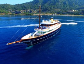 Bahamas yacht charter special: superyacht CLARITY offers unbeatable rates