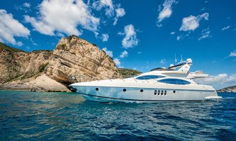 Manu yacht charter Azimut Motor Yacht