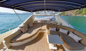 Say Yes yacht charter Posillipo Motor Yacht