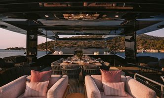 Islander II yacht charter Baglietto Motor Yacht