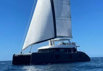 Yolo Yacht Charter in St Barts