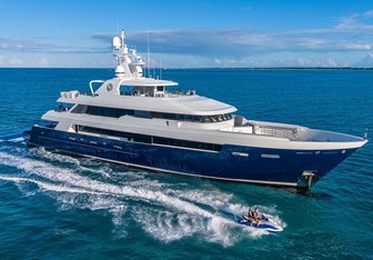 Pisces Yacht Charter in Belize