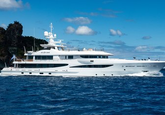 Driftwood Yacht Charter in Belize