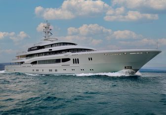 Atlas Yacht Charter in Bahamas