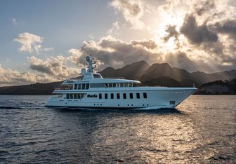 Harle Yacht Charter in Saint Martin