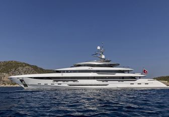 Polestar Yacht Charter in Windward Islands