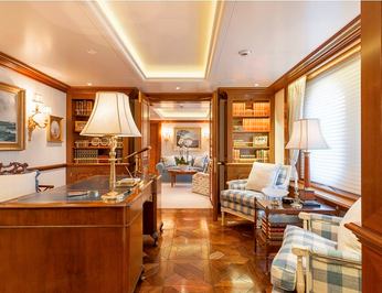Lady Kathryn V photo 16