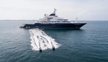 Octopus yacht charter in Antarctica