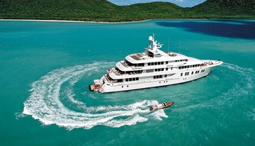 Invictus yacht charter in Windward Islands