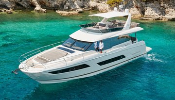Romy One charter yacht