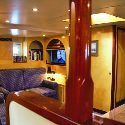 Windweaver of Pennington Yacht 13