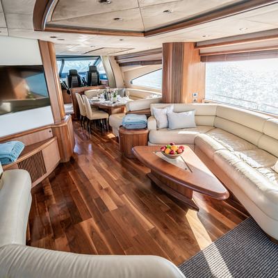 Chess Yacht 14