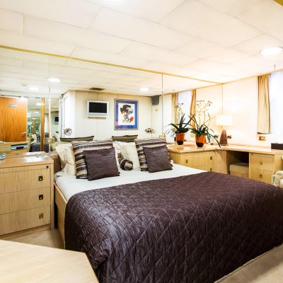 Esmeralda Yacht 15
