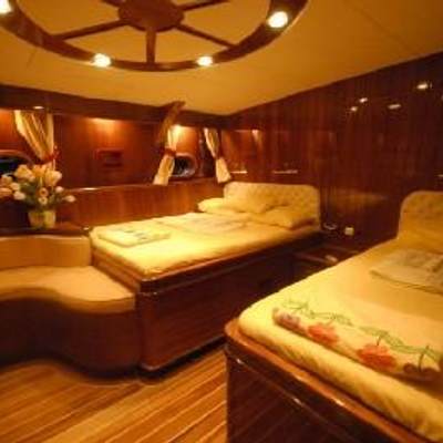 Esma Sultan Yacht 13