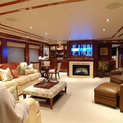 Ostara Yacht 11