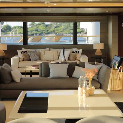 X Yacht 12