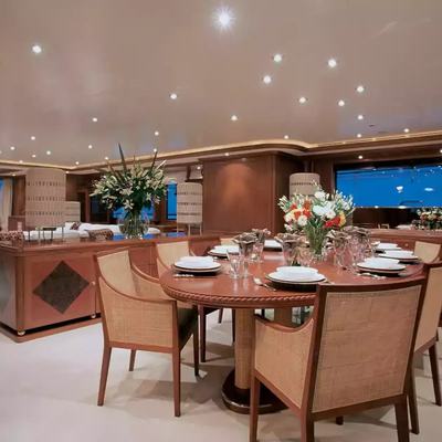 Jo I Yacht 12
