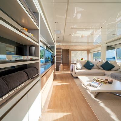 Squalo Yacht 13