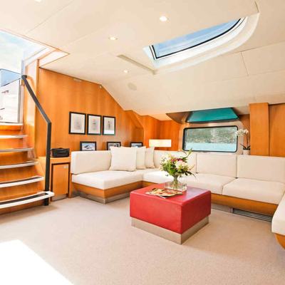 Silvertip Yacht 13
