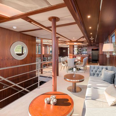 Lady Gita Yacht 14