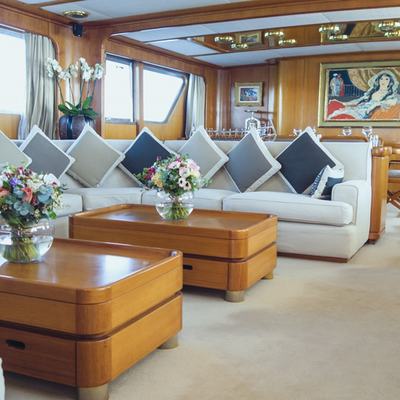 Freemont Yacht 12