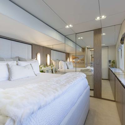 Sol Yacht 14