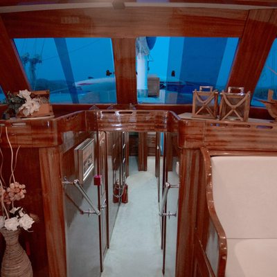 Malena Yacht 12
