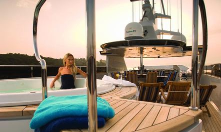 M/Y ‘Ionian Princess’ Offers Last-Minute Greek Charter