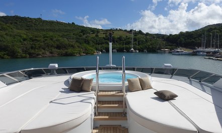M/Y ‘Lady L’ to Make Charter Debut