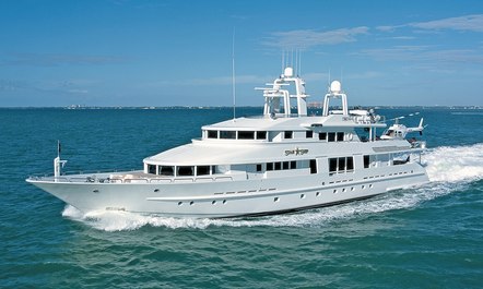 Celebrate Thanksgiving Aboard M/Y STARSHIP 