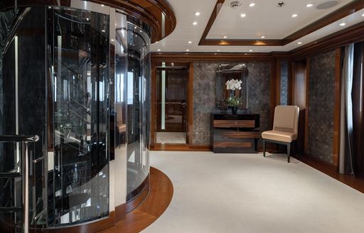 Overview of the elevator onboard charter yacht BATELLO