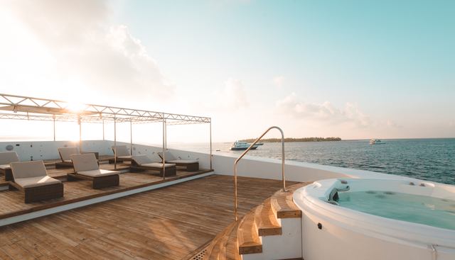 Scubaspa Yacht 2