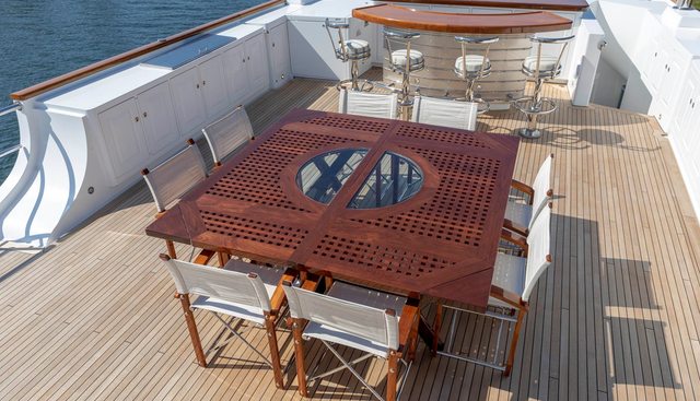 Nadan Yacht 4