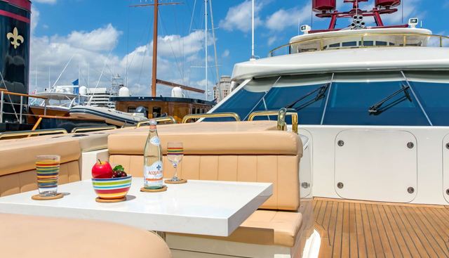Cabernet Yacht 2