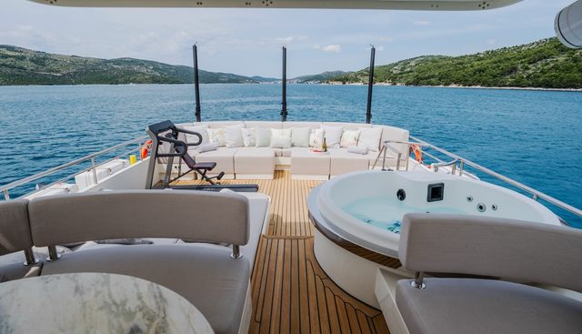 Dream Yacht 2