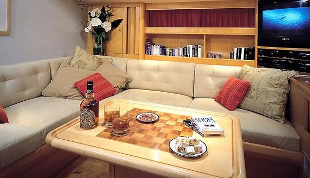 Asahi Yacht 3