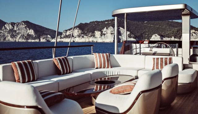 ArtExplorer Yacht 2
