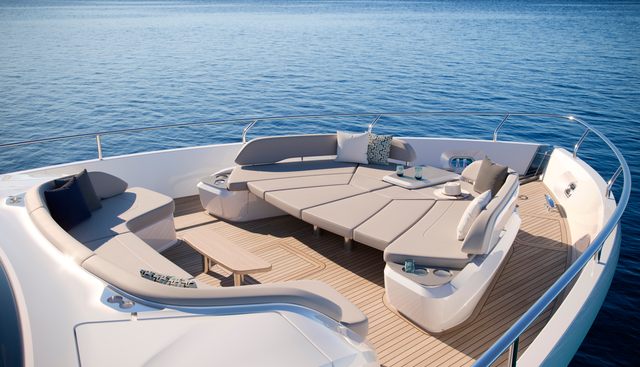 Lumi Yacht 2