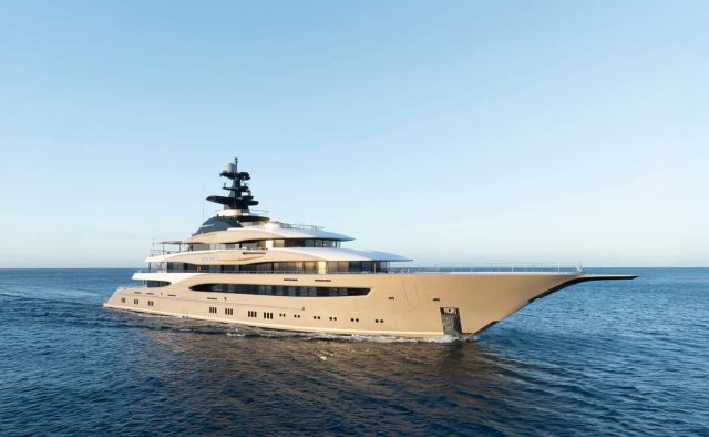 Whisper Yacht Charter in Bahamas