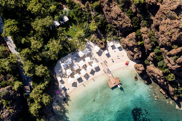 D Maris Bay